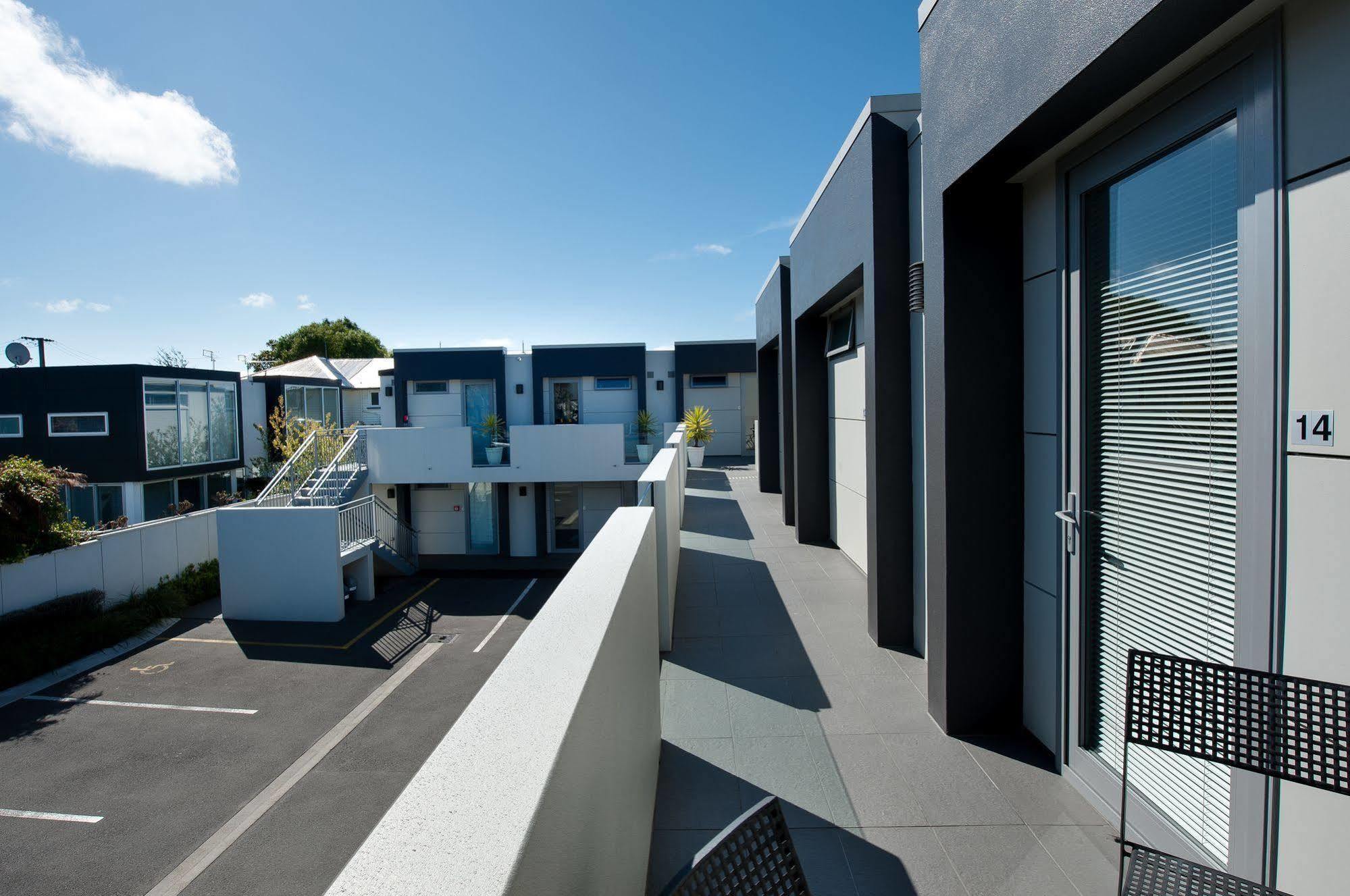 Bellano Motel Suites Christchurch Dış mekan fotoğraf Townhouses in Auckland, New Zealand