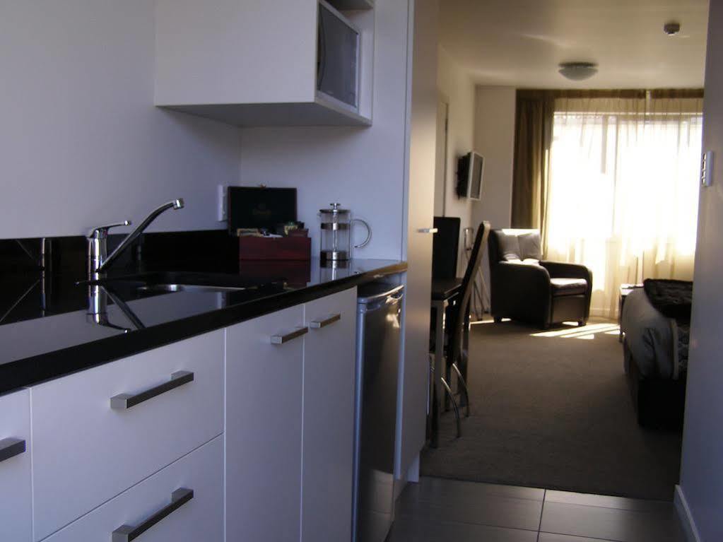 Bellano Motel Suites Christchurch Dış mekan fotoğraf A studio apartment in New Zealand